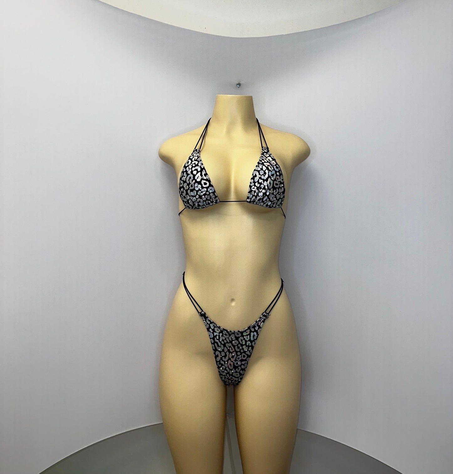 10B Set Susi – Rhinestone Micro Bikini – Exotic Dancer Stagewear for Women – Stage & Clubwear Outfit King Thong