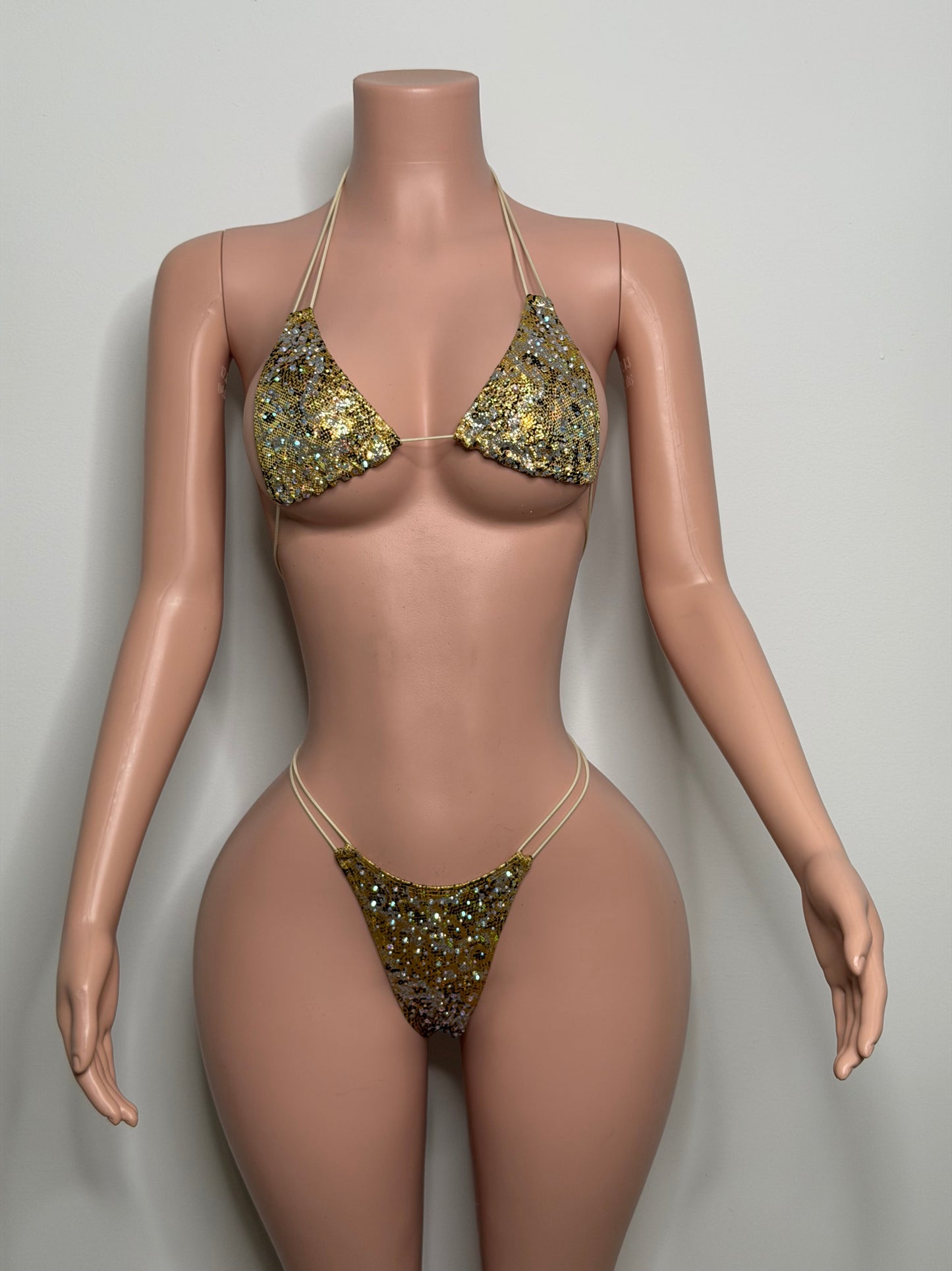 10B Set Susi – Rhinestone Micro Bikini – Exotic Dancer Stagewear for Women – Stage & Clubwear Outfit King Thong
