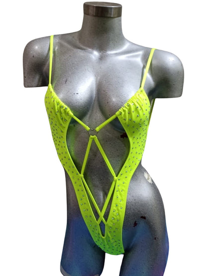 10A Body Aitana With Stones