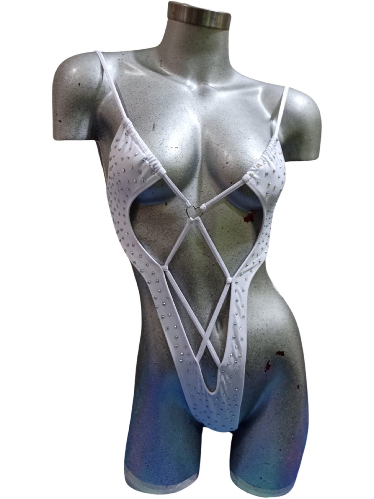 10A Body Aitana With Stones