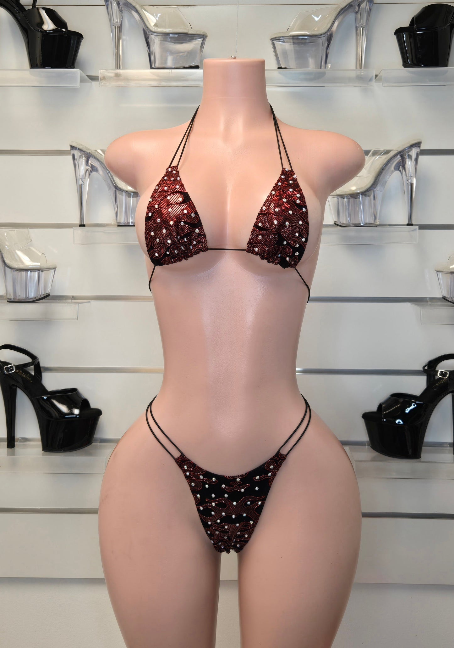 rhinestone micro bikini

handmade dancewear

stripper outfit

stagewear

clubwear for women

pole dance costume

sparkly bikini set

King Thong

Set Susi

handmade performance outfit