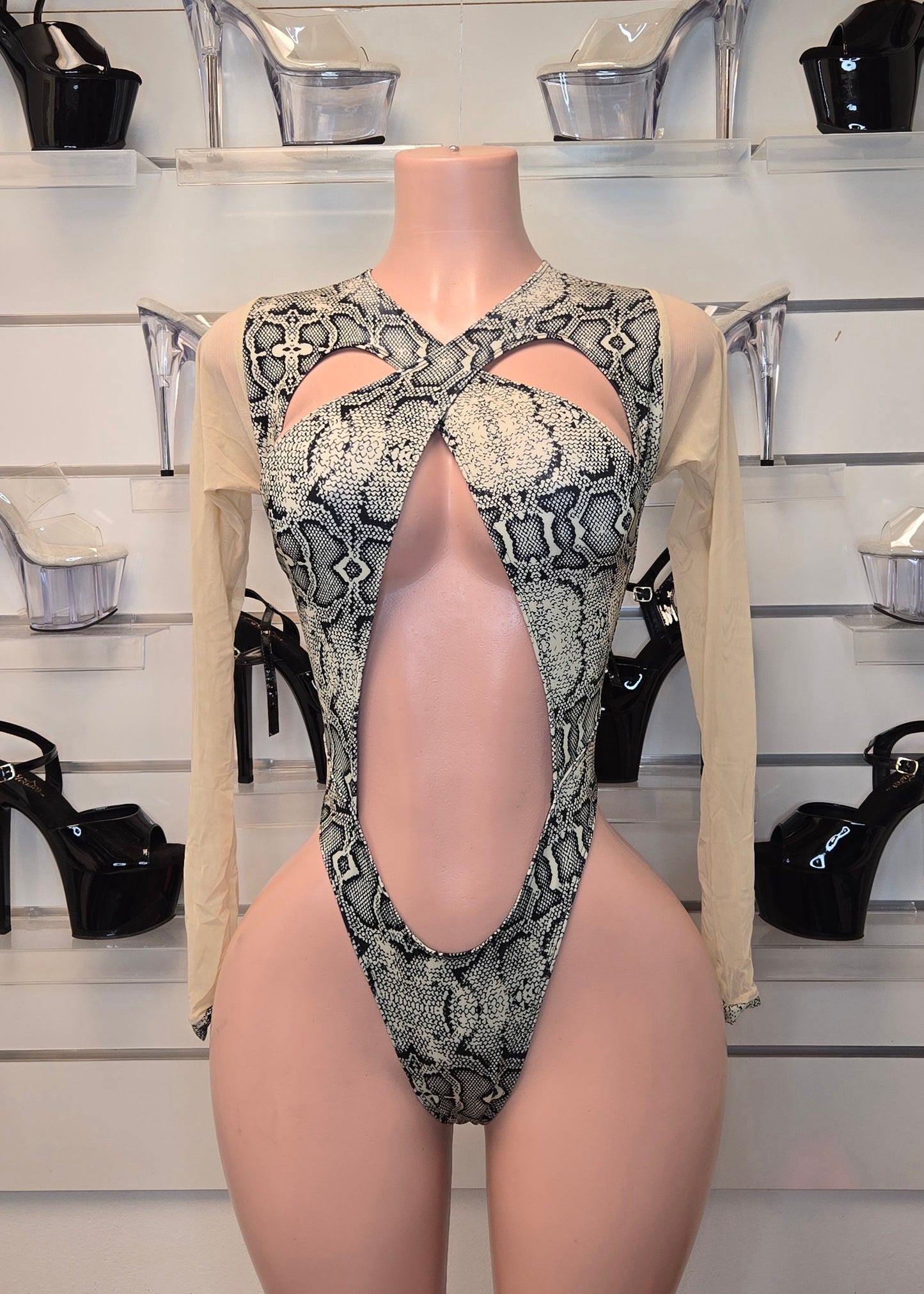 10C Body Francisca